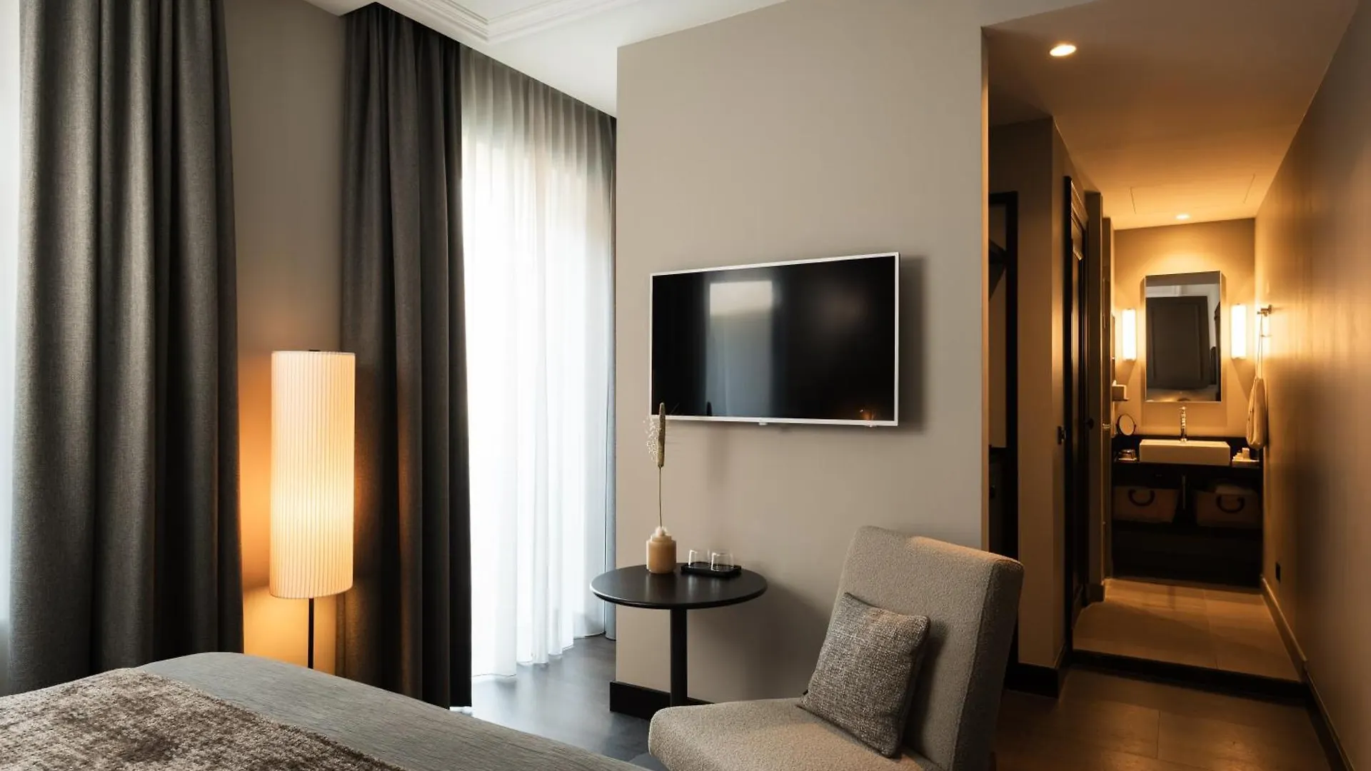 Boutique Hotel Beaumont Maastricht 4*,  Netherlands